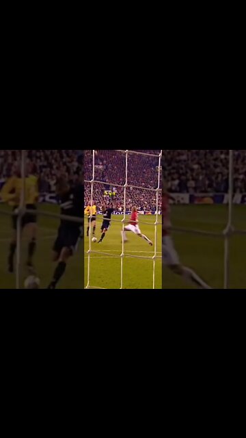 When the Old Trafford crowd gave an opposition player a standing ovation 👏👏👏 🇧🇷 Ronaldo 🙌 #shorts