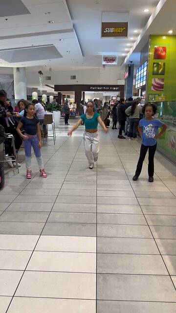 They’re playing our song!❤️