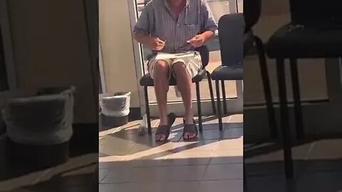 Man Decides to Roll a Joint in Car Rental Waiting Room 🤨🤣🤣