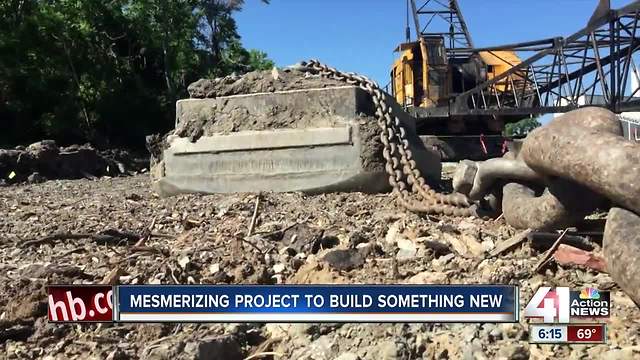 Engineers level ground to build KC levee