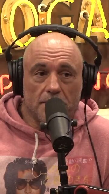 🚨 Tucker Carlson and Joe Rogan Almost Fight on Podcast