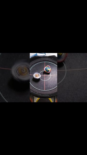 uma batalha de poder de ataque #batalhadebeyblade #beyblade #beybladeburst