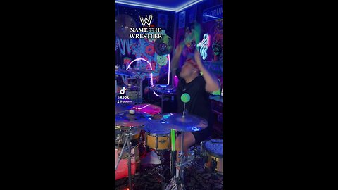 WWE - TRIPLE H
