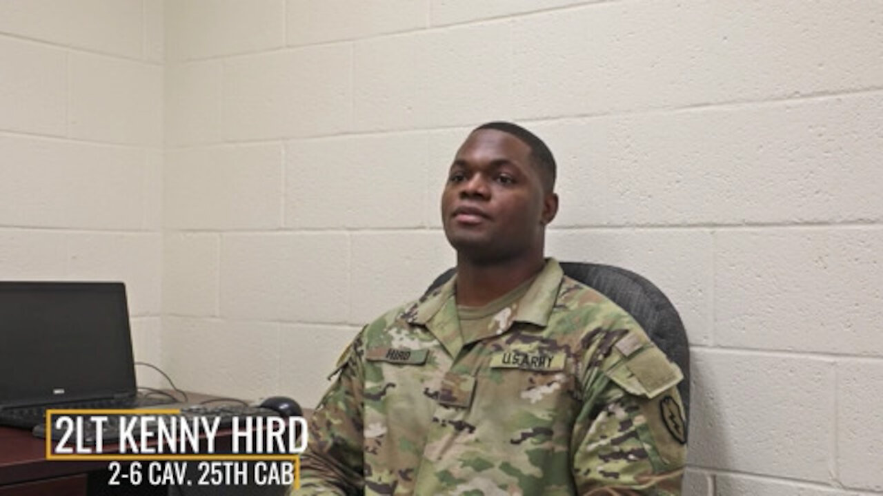 A 25th Combat Aviation Brigade Soldier uses community service to spread aloha