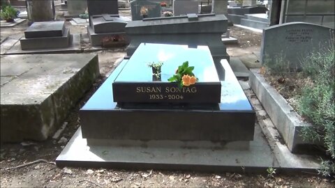 Susan Sontag Grave