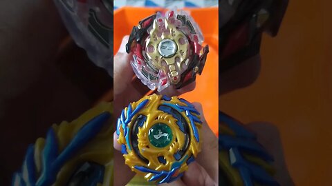 batalha de beyblade fafnir vs spriggan (se liga nessa batalha intensa 😱🔥)
