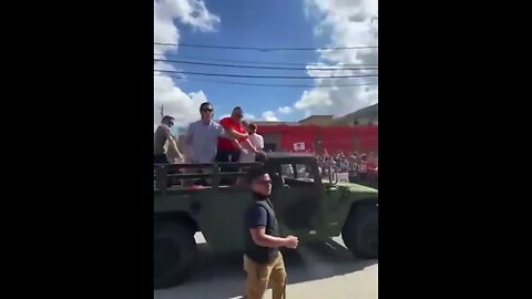 Man arrested after throwing beer at Sen. Ted Cruz