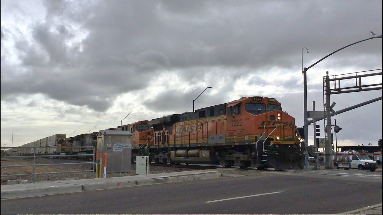 Railfanning the BNSF Phoenix Sub: Forecast--Cloudy w/a Chance of Z's, Peoria, AZ 1-26-2021