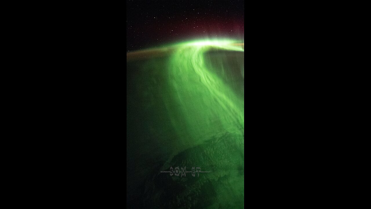 Som ET - 76 - Earth - ISS 065-E-466001-466633 - Aurora