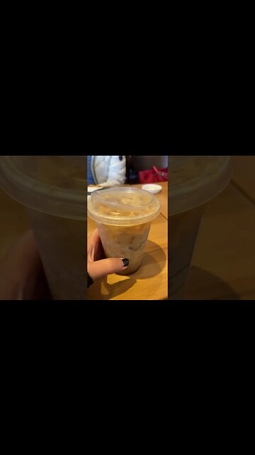 Starbucks Iced Apple Crisp Oatmilk Shaken Espresso & Smoked Bacon, Cheddar & Egg Sandwich Review