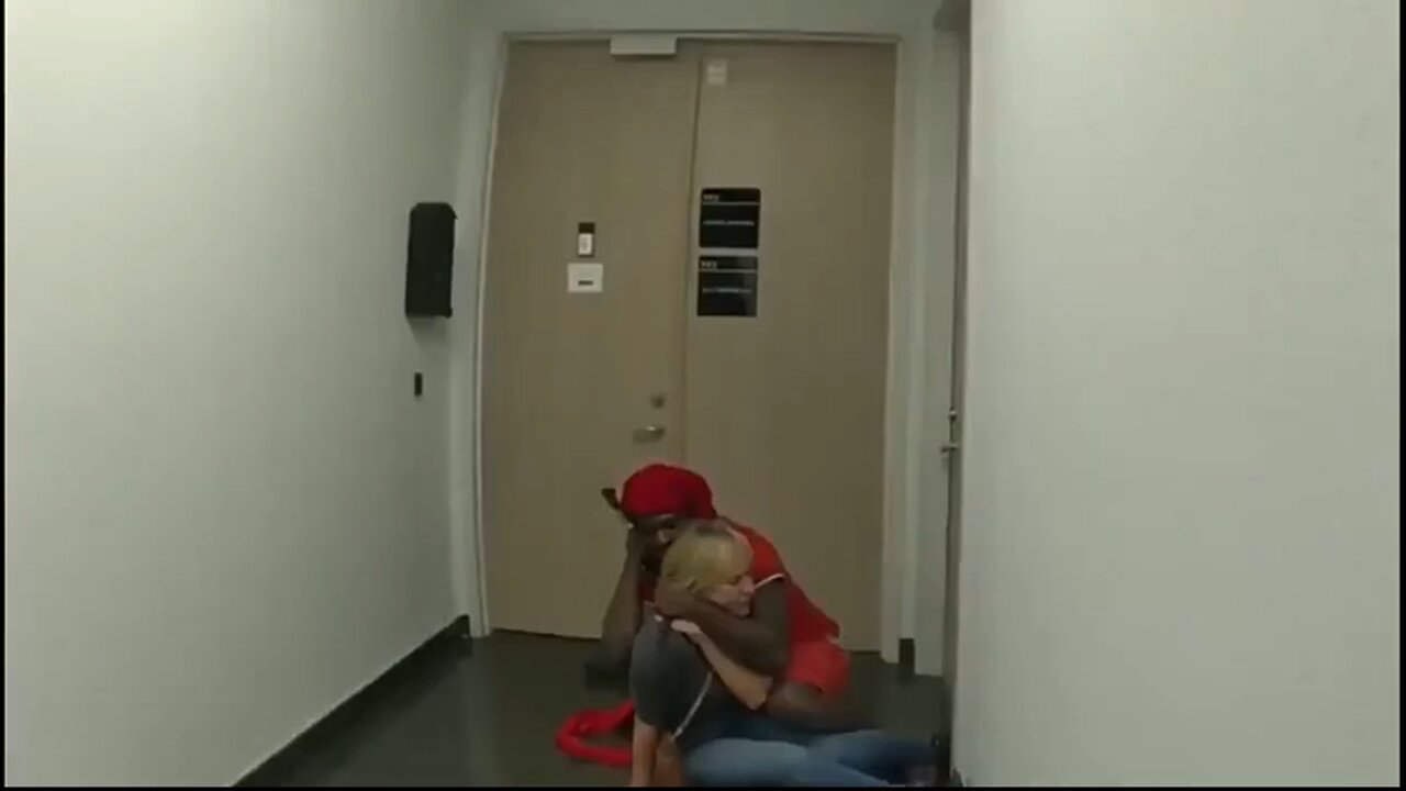 Man with machete holding woman hostage vs North Miami Beach Police