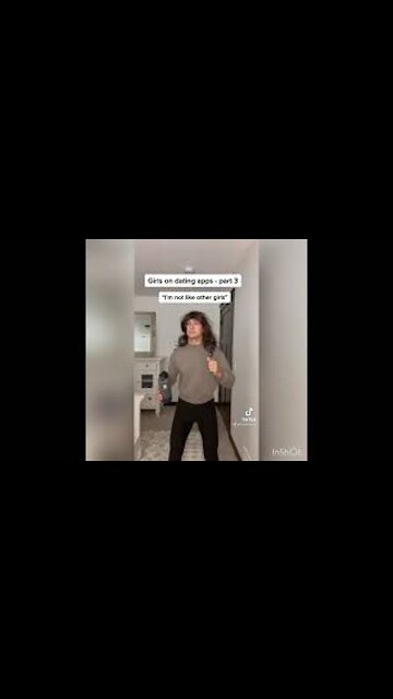 💊 Mr. Moments - Females On Dating Apps 🤣