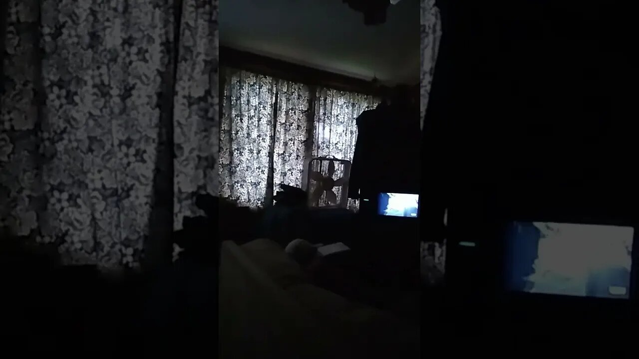 TESTING OUT THE CAMERA