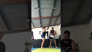 PRIMEIRA AULA DE MUAITHAY