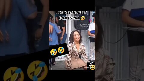 SHAKE IT 🤣