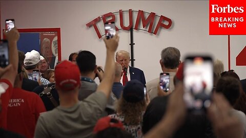 BREAKING NEWS: Donald Trump Meets With Supporters During A Visit To A Campaign Office In Michigan