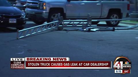 Driver of stolen truck rams gas line in NKC