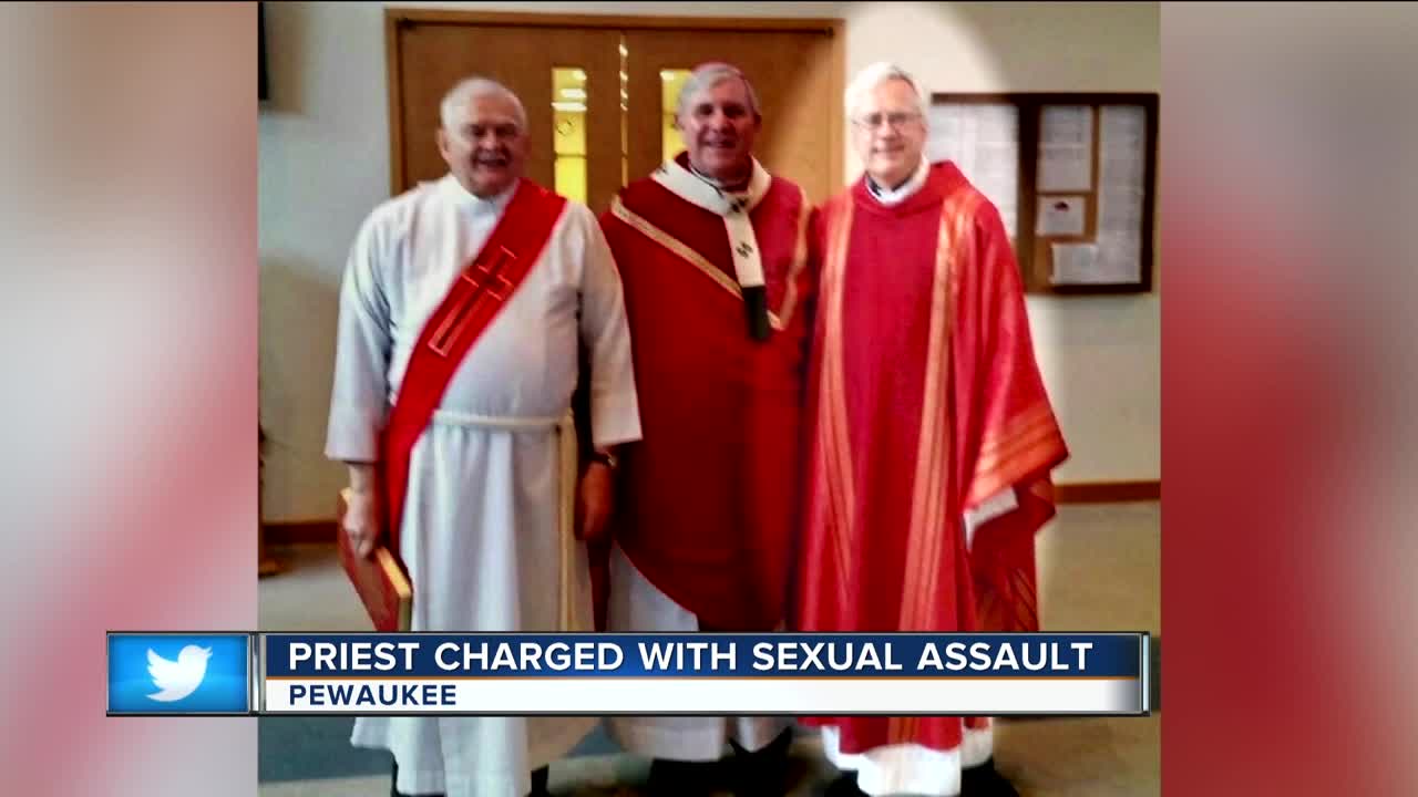 Teen says Pewaukee priest touched her innapropriately