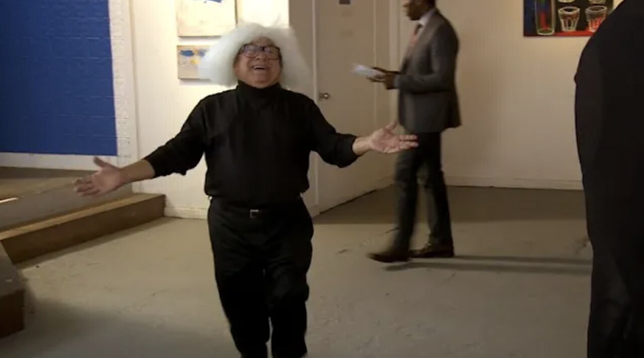 Frank Reynolds: Outright Ridiculousness