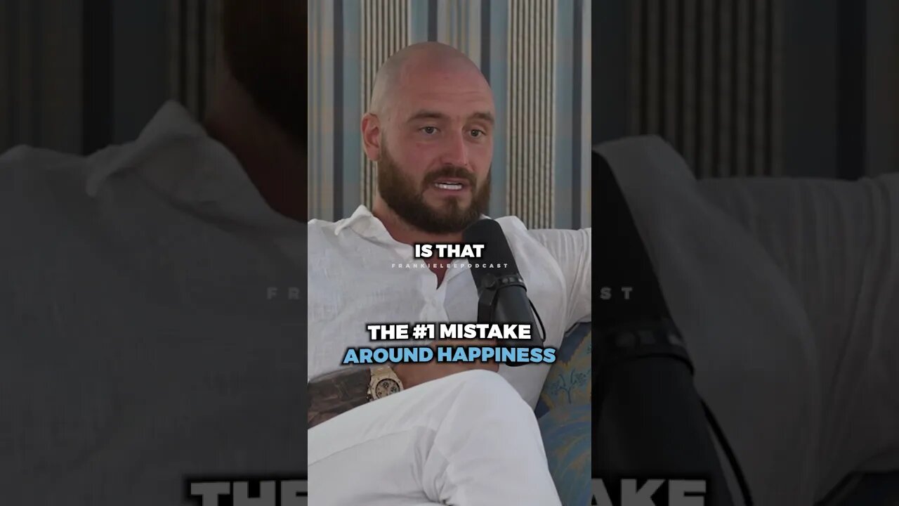 The #1 MISTAKE around happiness ❌ #frankieleepodcast #thomaskralow #happiness #happy