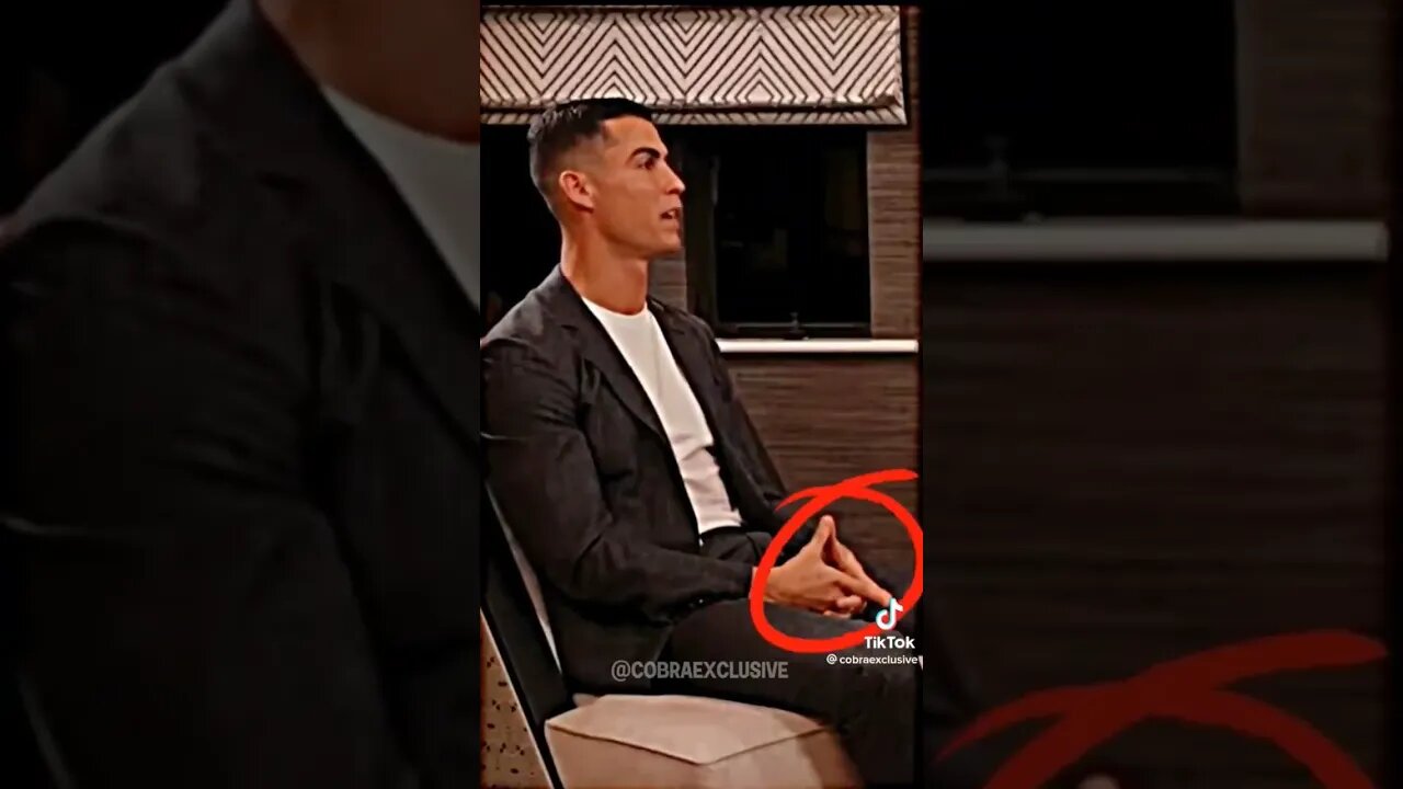 Someone Explain This Hand Sign To Me!!! #cobratate #tatespeech #redpillaware #control