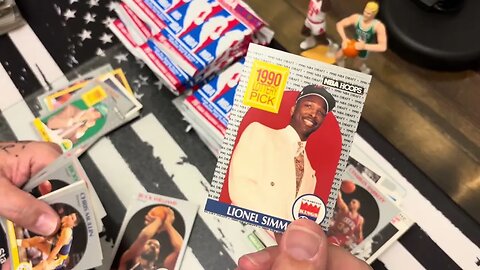 1990-90 Hoops series 2 round 37 basketball box break.