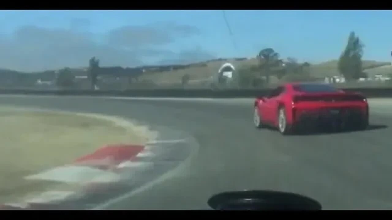 👌720 HP McLaren 720S vs 720 HP Ferrari 488 Pista at Laguna Seca driven by bayareanady (amateurs)