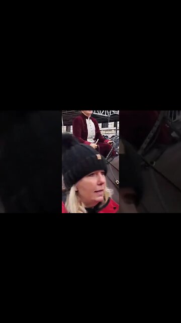 Kings troop rides side sadle #thekingsguard