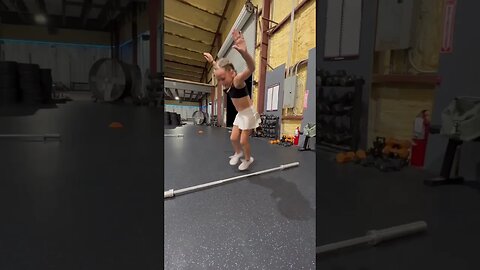 How many BURPEES Can Selah Do in :05 Seconds #crossfit