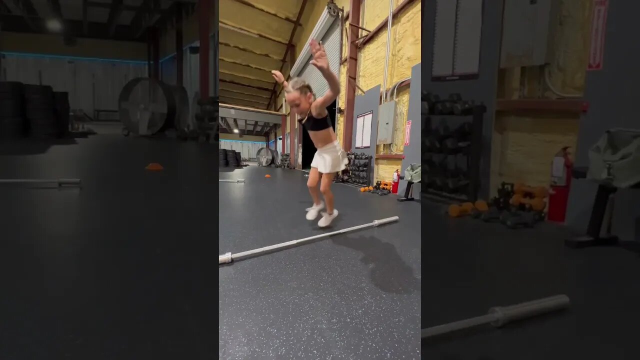 How many BURPEES Can Selah Do in :05 Seconds #crossfit
