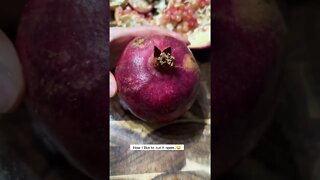 Easily Cut Pomegranate Open