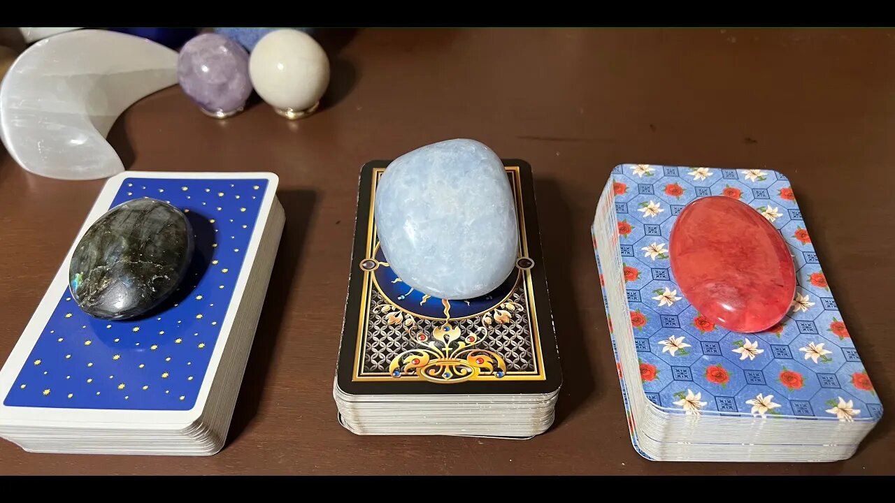 PICK A CARD 🎴 WHAT IS STANDING IN THE WAY OF YOUR ABUNDANCE?