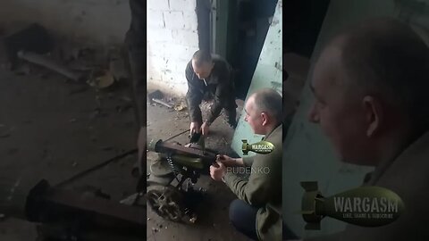 Russians shoot a trophy 'Maxim' machine gun