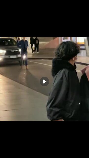 Man attacked for walking in the street in Australia