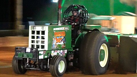 Hot Farm Tractor Pulling Mason Dixon East Coast Pro-Pulling