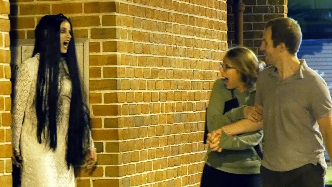 Amazing Funny Horror Pranks Video| Funny Reactions Of People Getting Scared