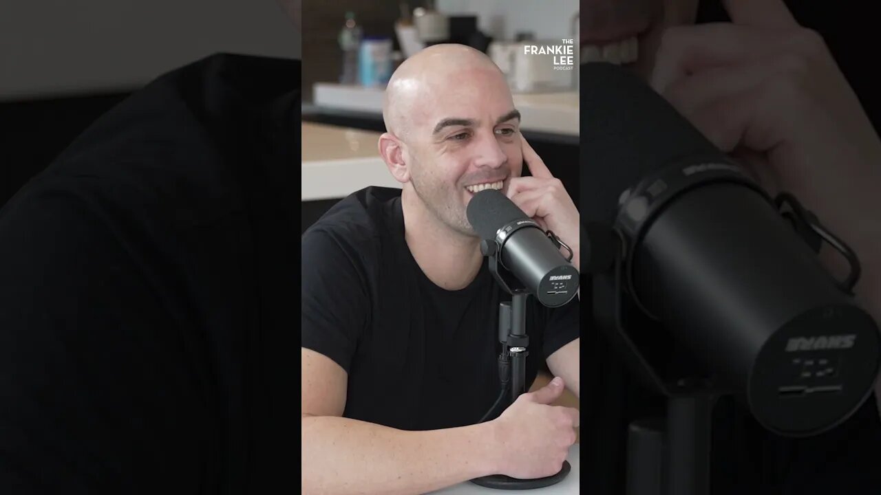 Receiving a prison sentence of WHAT? 😮‍💨#frankieleepodcast #waynelineker #prisonstories
