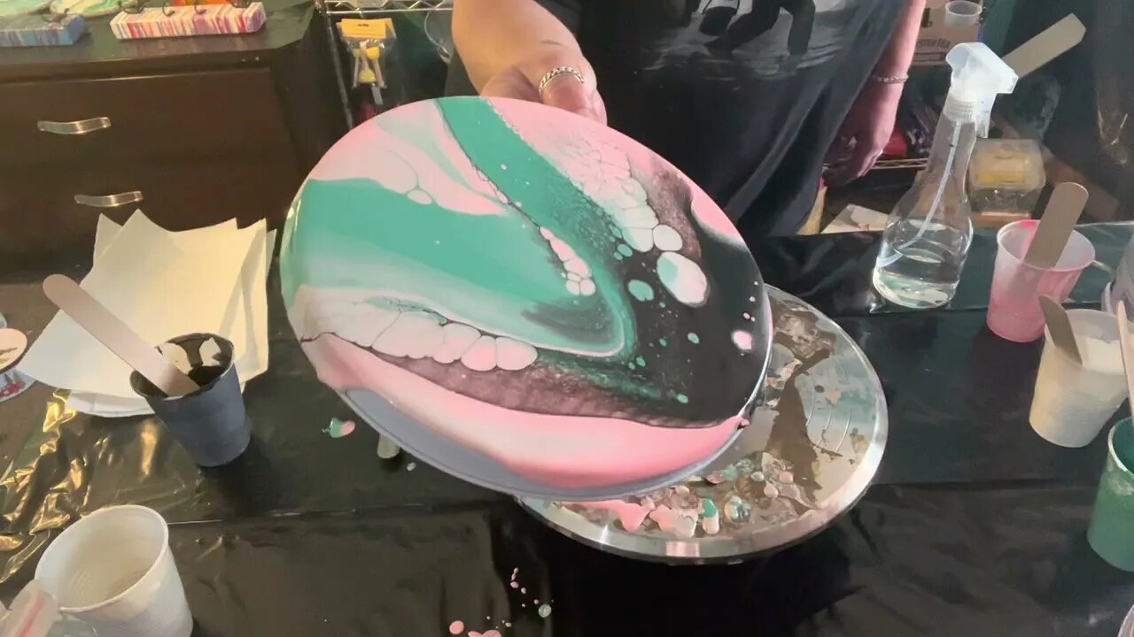 #fluidart A Tale of Two Tins