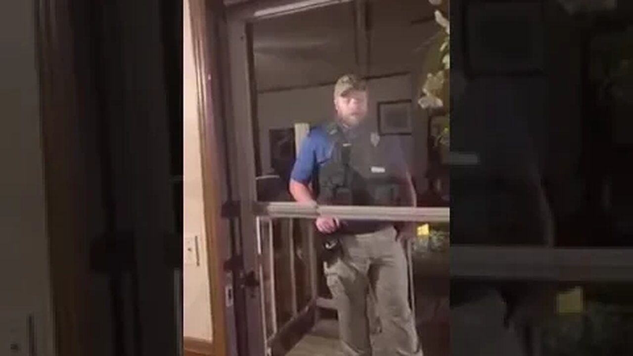 COPS TRY TO ENTER HOME WITH NO WARRANT