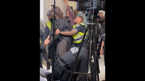 🚨WATCH🚨 Pro-Hamas Protestors Break Into U.S. Capitol