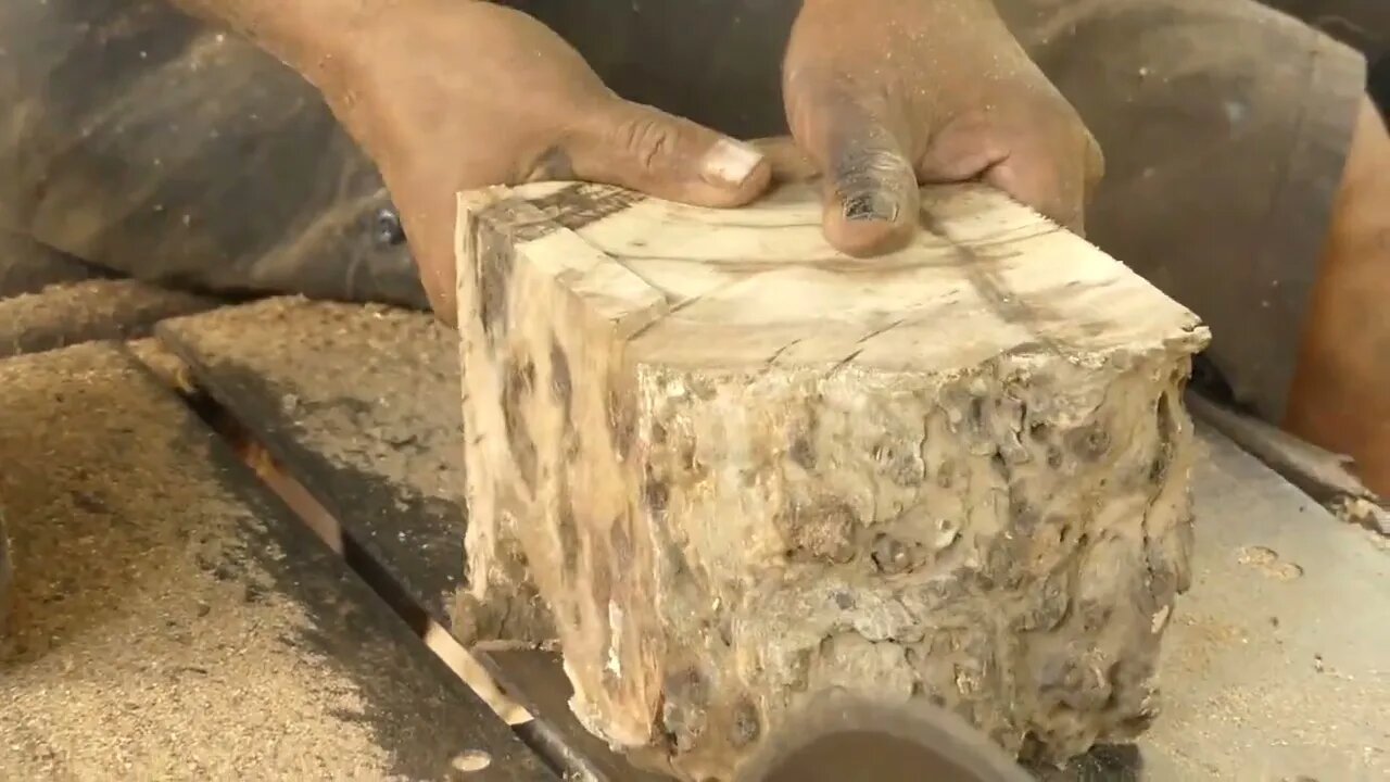 Wonderful Woodturning - The Secret World Burl-3