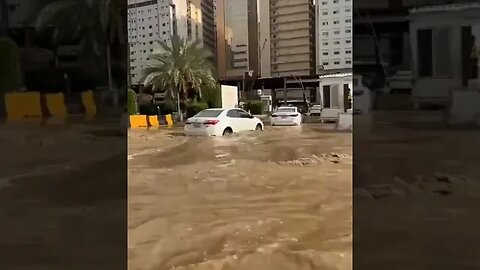 Massive floods in the streets of Mecca, Saudia Arabia.