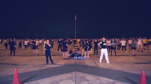 健身舞《寂寞的人唱着伤心的歌》，男女老少一起跳，欢快又燃脂！【順能炫舞團】