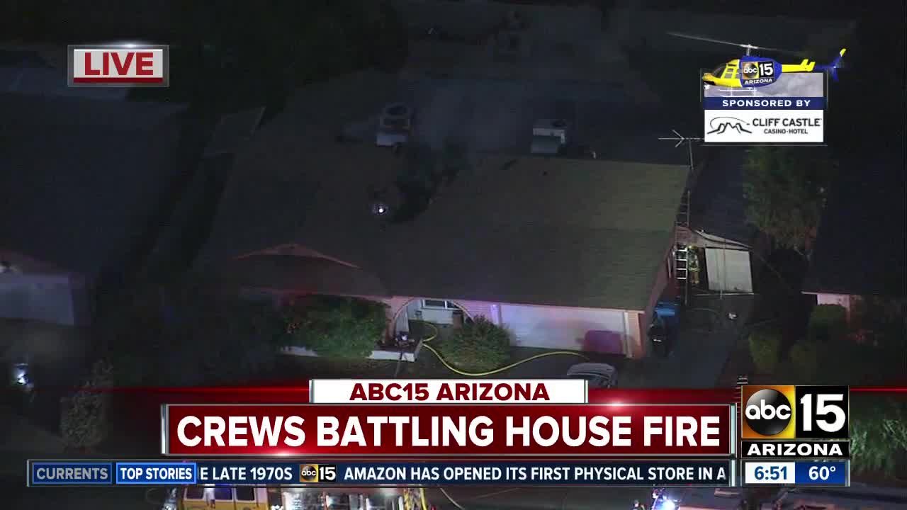 1 dead in West Phoenix house fire