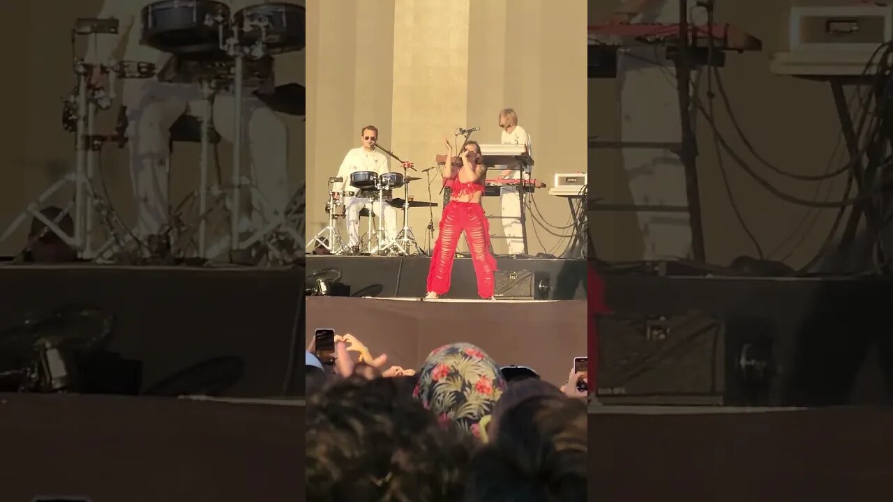 Tove Lo ◉ #Lollapalooza 2023 📅 18.03.2023 🎵 Cool Girl 🎵 #lollacl #lollacl2023 #lollapaloozachile