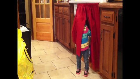 Little Girl Makes Herself "Disappear"