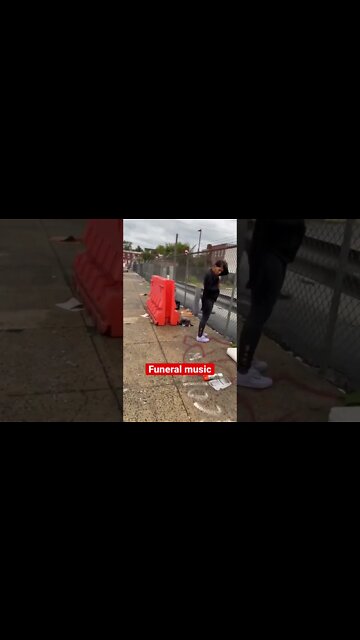 Creepiest place in Kensington 😳 She is numb to it