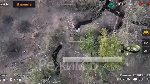 Lone Russian soldier against several Ukrainian fighters