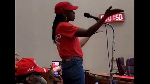 Chicago Resident Tell Mayor Johnson She is Tired of Leftist Politics