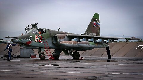 Aviones de ataque Su-25 rusos sobre objetivos de la OTAN / ucraniana